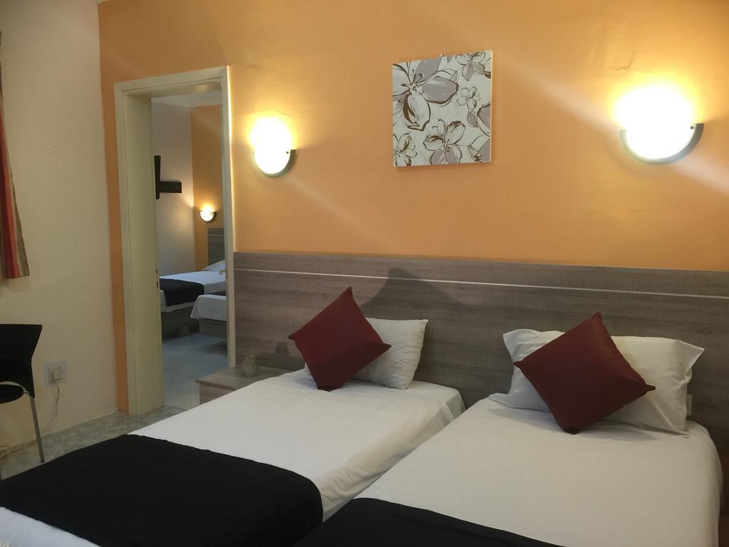 ดีน แฮมเล็ต โฮเทล Hotel Saint Julian's ภายนอก รูปภาพ